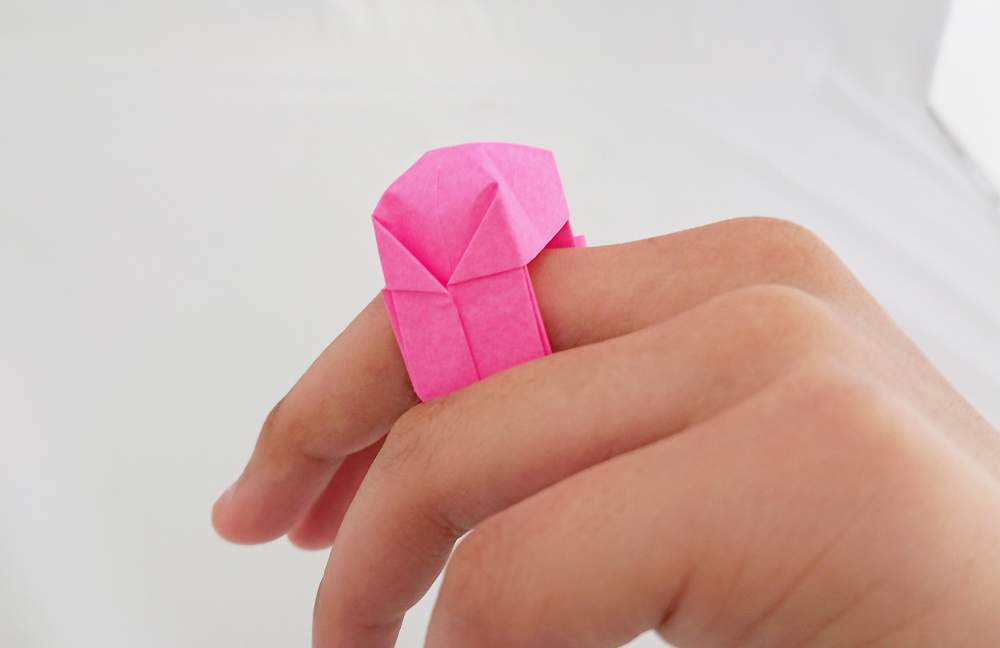 折り紙で作る立体 指輪 リング の折り方 指にはめて遊ぼう 折り紙japan