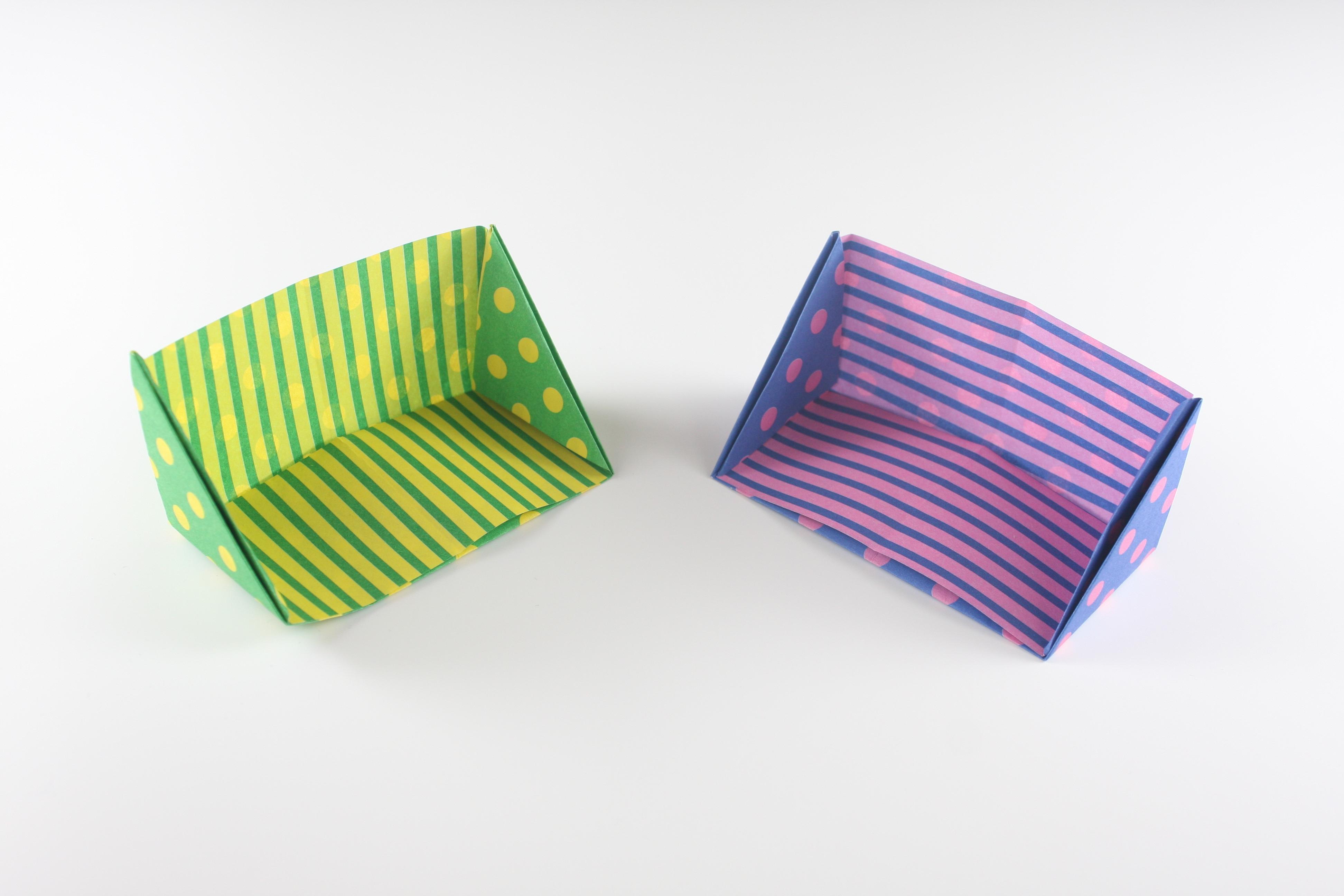 折り紙で作る ミニ本棚の折り方 組み合わせれば箱にも 折り紙japan