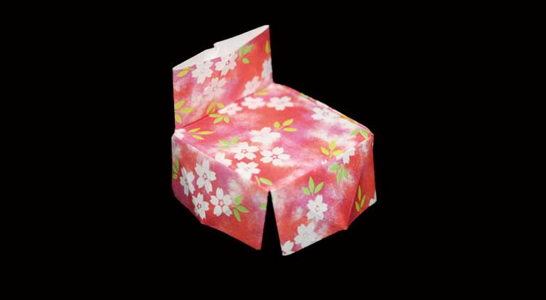 Origami Chair Tutorial: Fold a Fun, Functional Paper Chair for Family Crafting